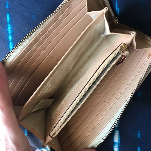 Kate Spade zip-around wallet - Picture 4 of 6